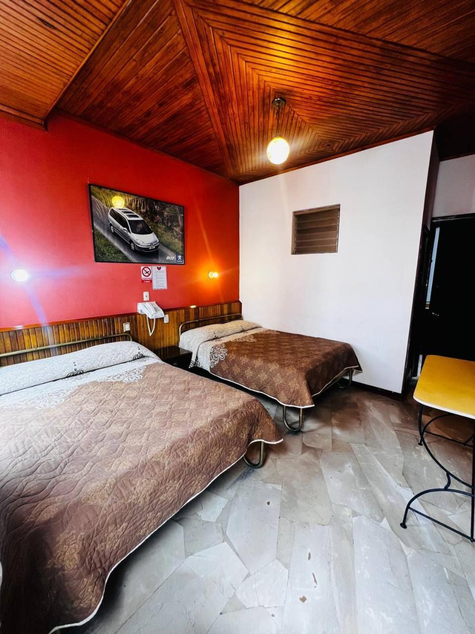 Hotel Metropolitano ロハ 部屋 写真