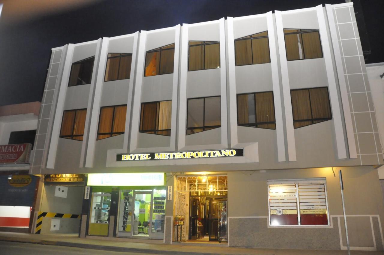 Hotel Metropolitano ロハ エクステリア 写真